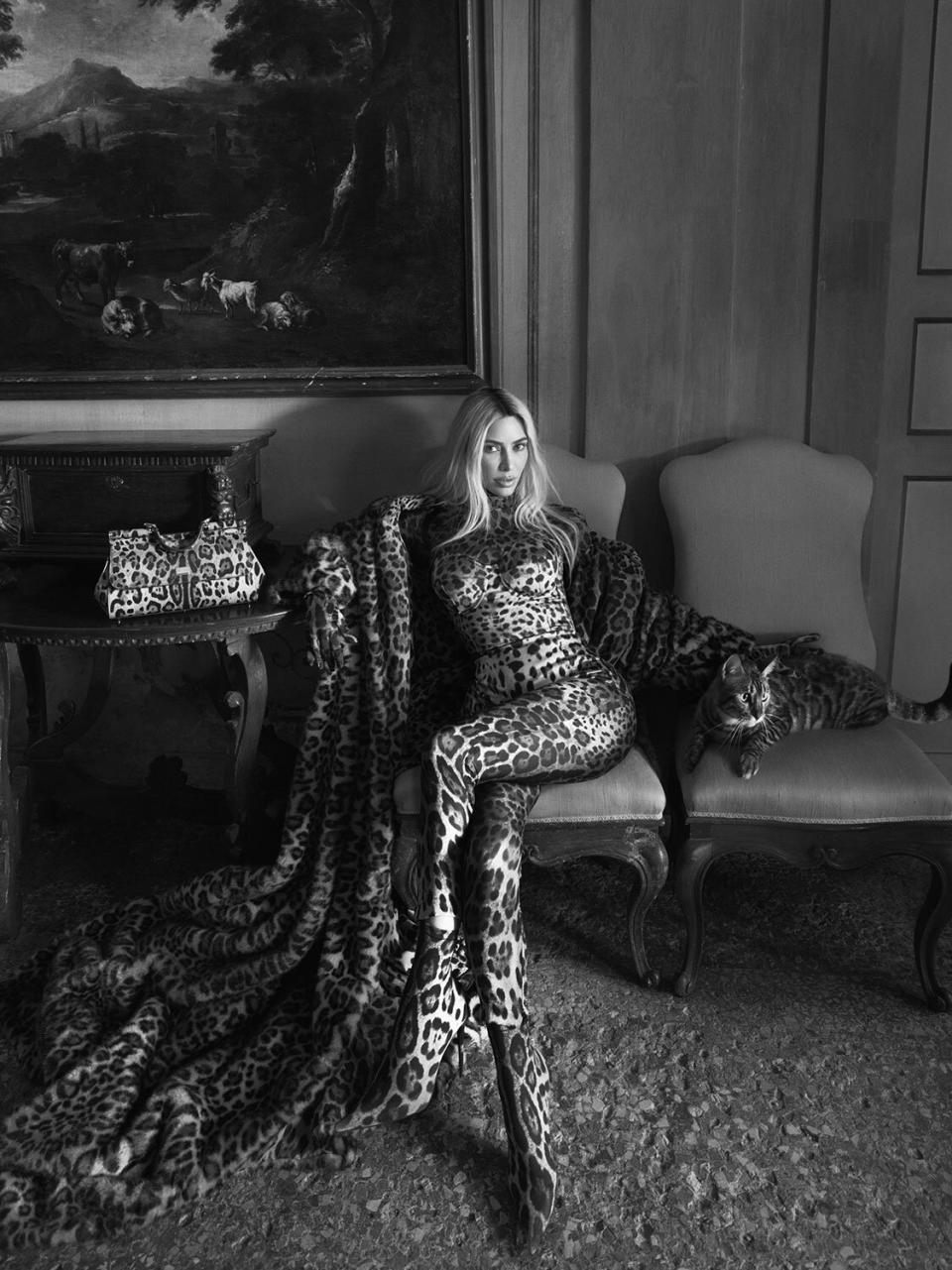 Kim Kardashian Unveils New Dolce &amp; Gabbana Campaign with Sexy B&amp;W Photos Images: https://we.tl/t-ZgUtpxzk9l *Credit courtesy of Dolce&amp;Gabbana by Mert &amp; Marcus.