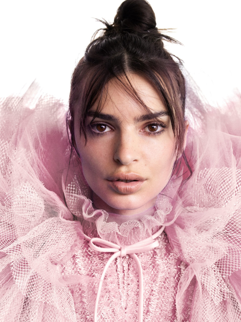 Emily Ratajkowski Is the New Face of Flowerbomb + More Beauty News