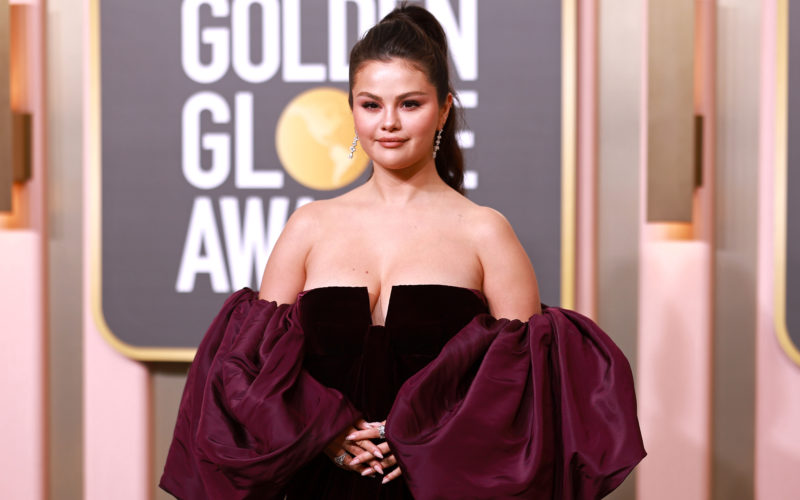 Bejewelled Nails Dominated the Red Carpet at the 2023 Golden Globes