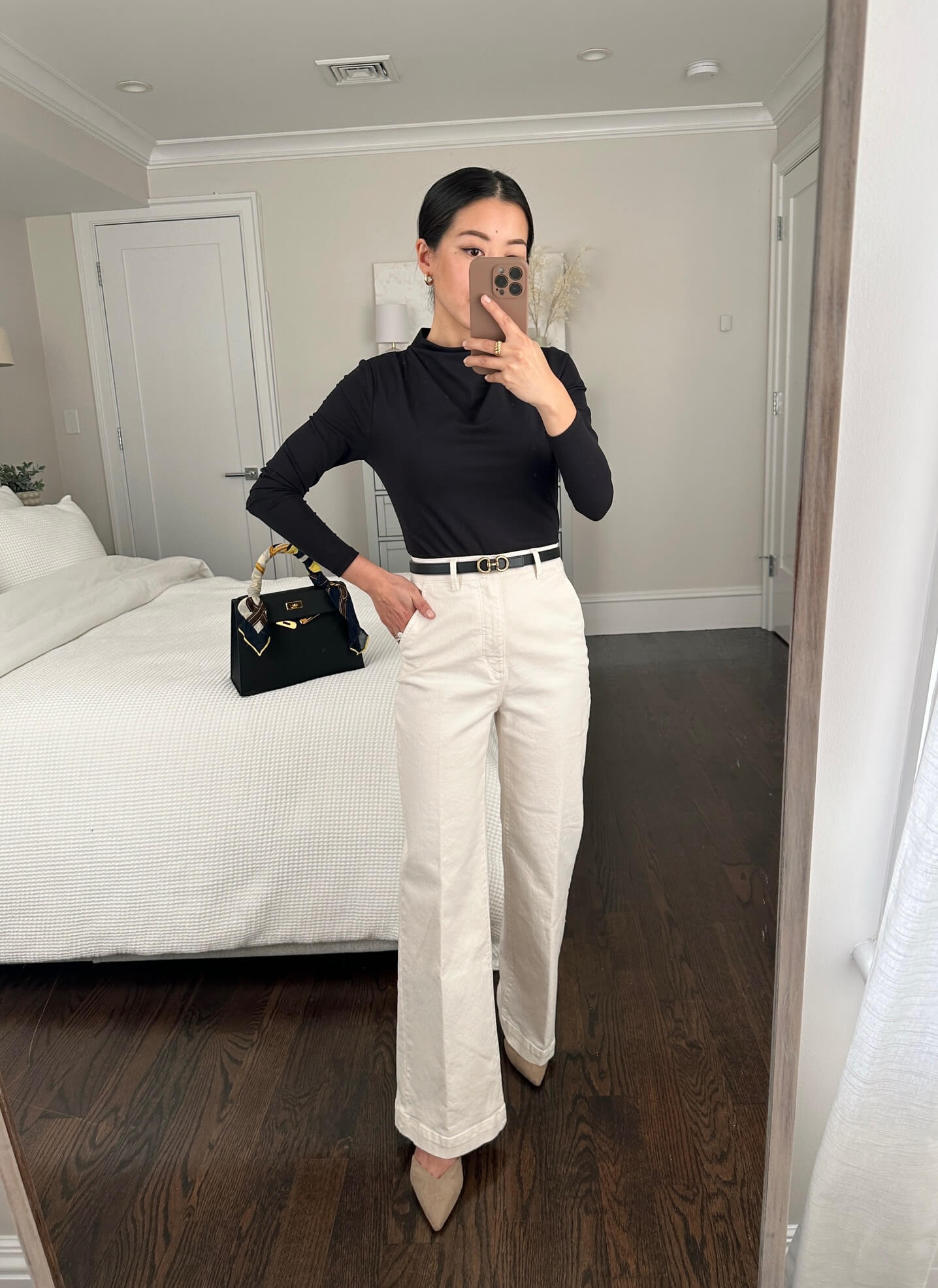 black and white timeless work outfits