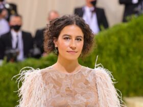 Ilana Glazer Gives Advice to Queer Kids