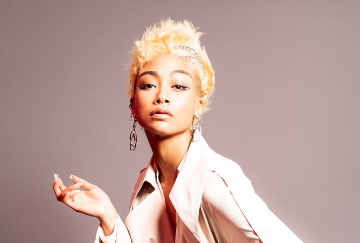 Tati Gabrielle’s Approach to Beauty Is Inspired by the Extraterrestrial