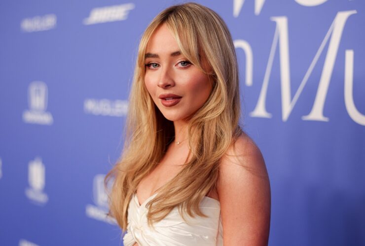 Sabrina Carpenter Dons Cong Tri at Billboard Women in Music Awards ’23 – WWD