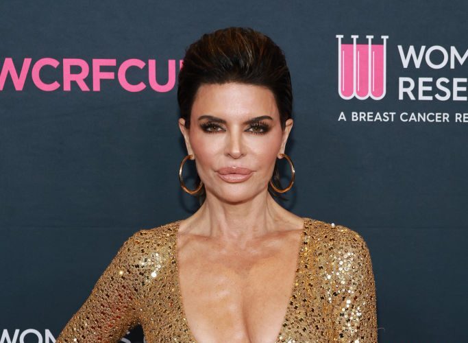 Lisa Rinna Wears Gold Jumpsuit at Women’s Cancer Research Fund Gala – WWD