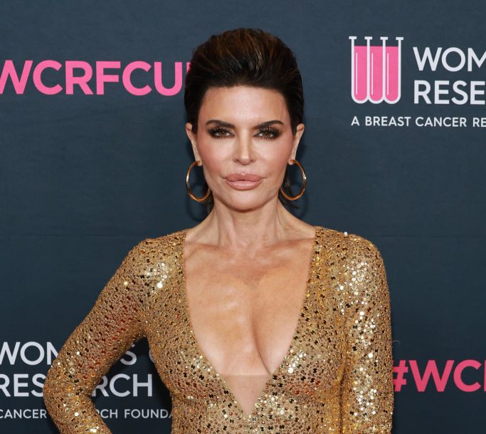 Lisa Rinna Wears Gold Jumpsuit at Women’s Cancer Research Fund Gala – WWD