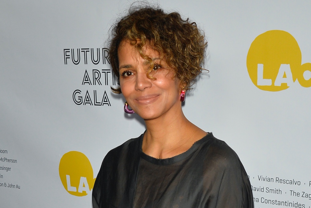 Halle Berry Gets Wild in Bikini & Zebra Print Cover-Up – Footwear News