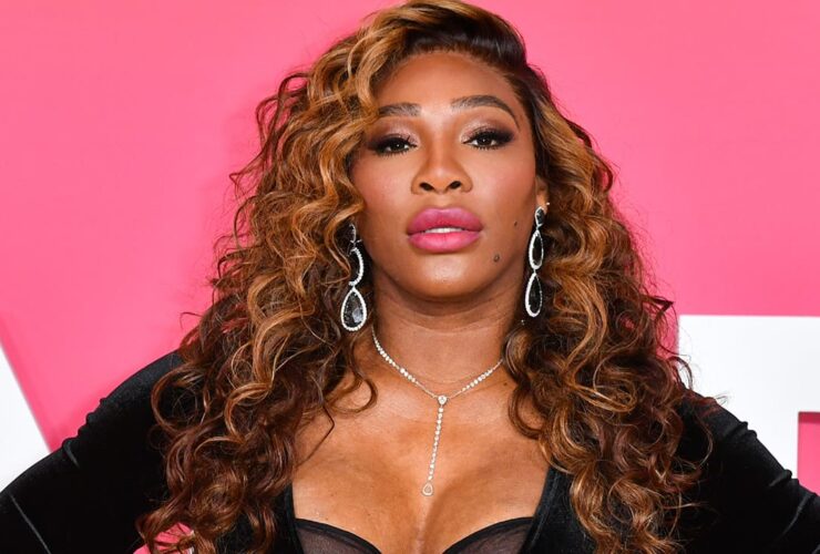 Serena Williams turns up the heat in thigh-skimming bodycon mini dress – WOW!