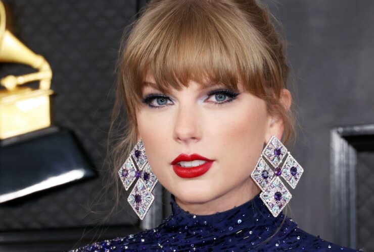 Taylor Swift Steps Out in Style in NYC Following Break Up With Joe Alwyn