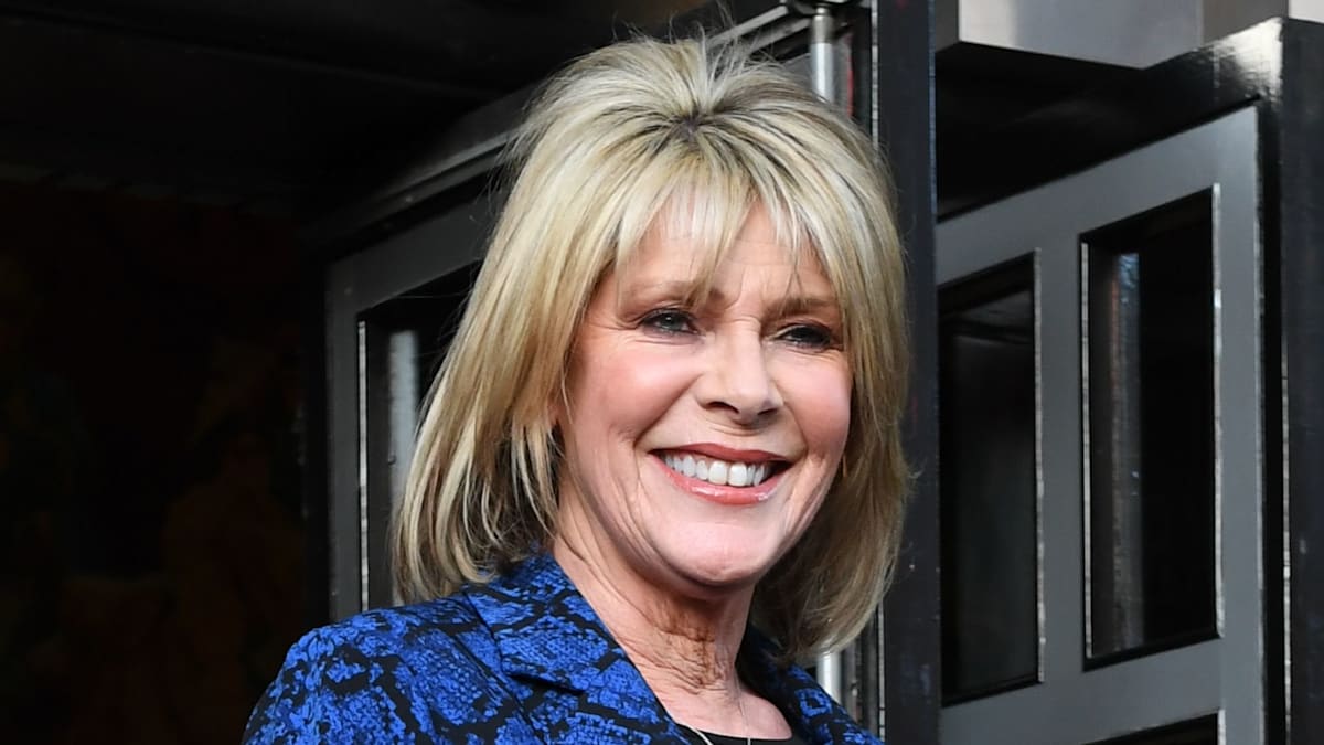 Ruth Langsford debuts chic hair transformation in ultra-flattering skinny jeans