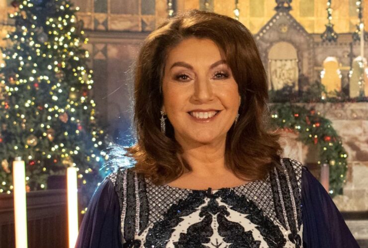 Loose Women’s Jane McDonald is bewitching in show-stopping new outfit