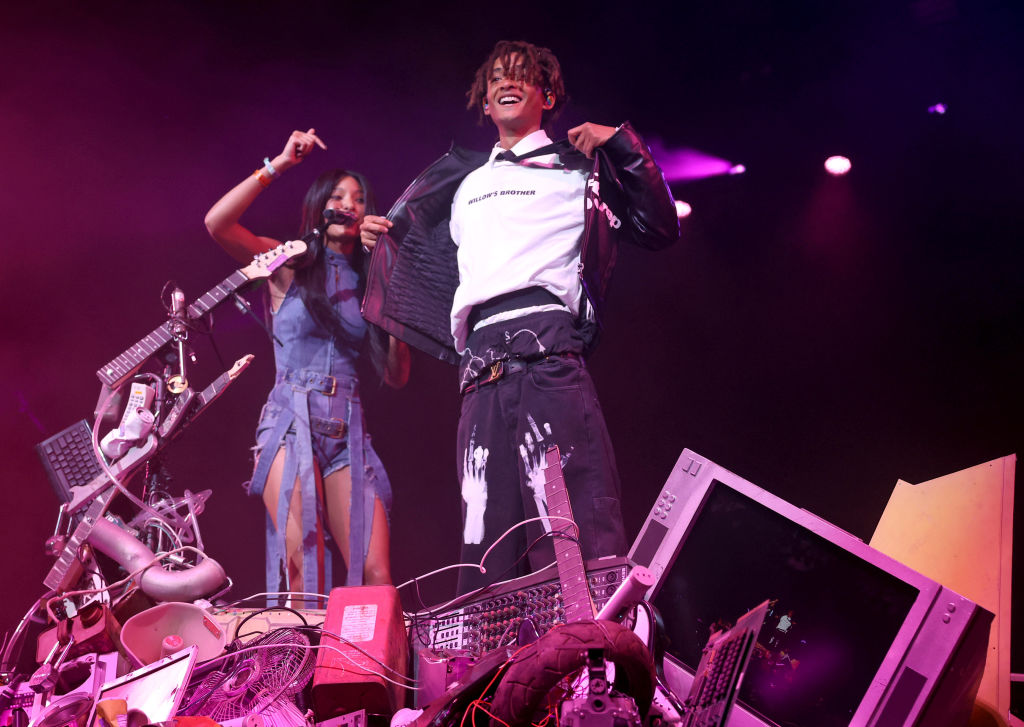 Willow & Jaden Smith Bring Edgy Style for Coachella 2023 Performance – WWD