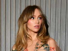 Suki Waterhouse Wore a Piece of Fendi History at the 2023 Met Gala