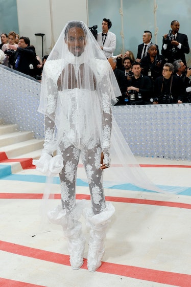 NEW YORK, NEW YORK - MAY 01: Alton Mason attends The 2023 Met Gala Celebrating "Karl Lagerfeld: A Li...