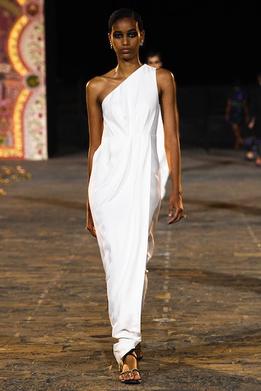 Model on the runway at Dior Pre-Fall 2023 Fashion Show in Mumbai, India. 