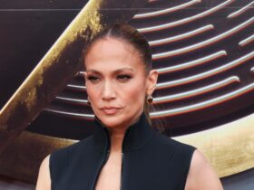 Jennifer Lopez’s Color-Blocked Dress Is Part Scuba Suit