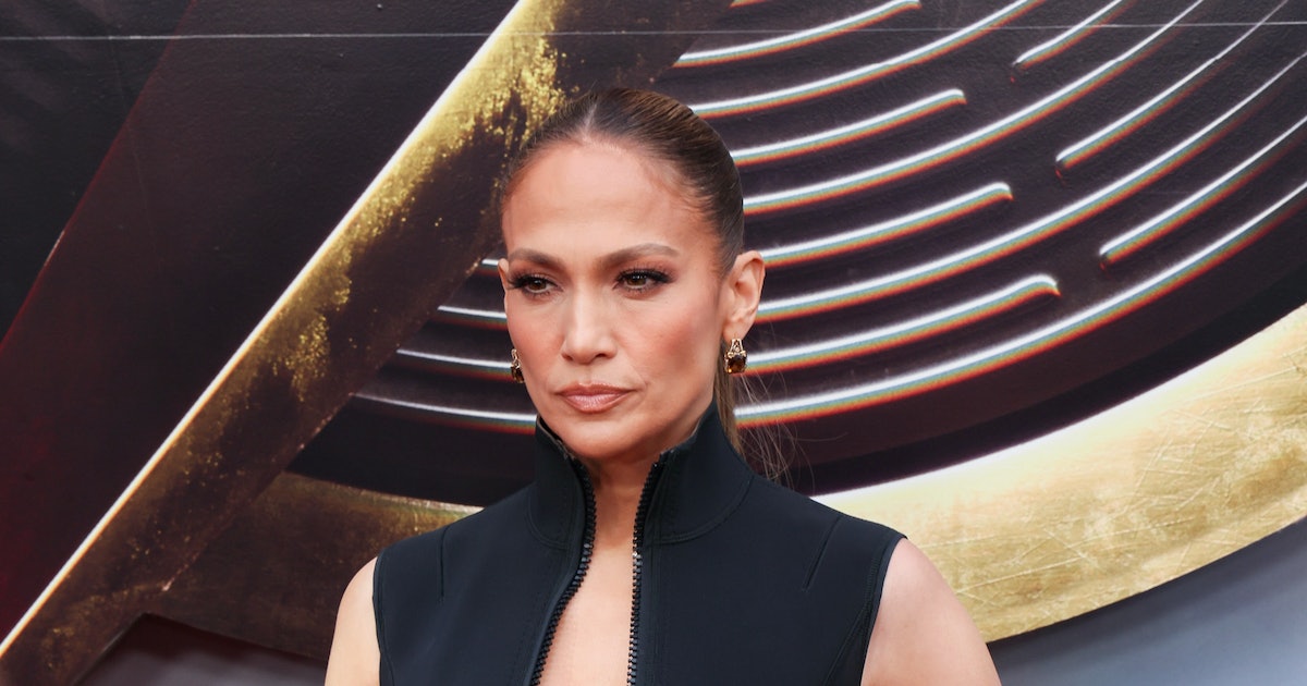 Jennifer Lopez’s Color-Blocked Dress Is Part Scuba Suit