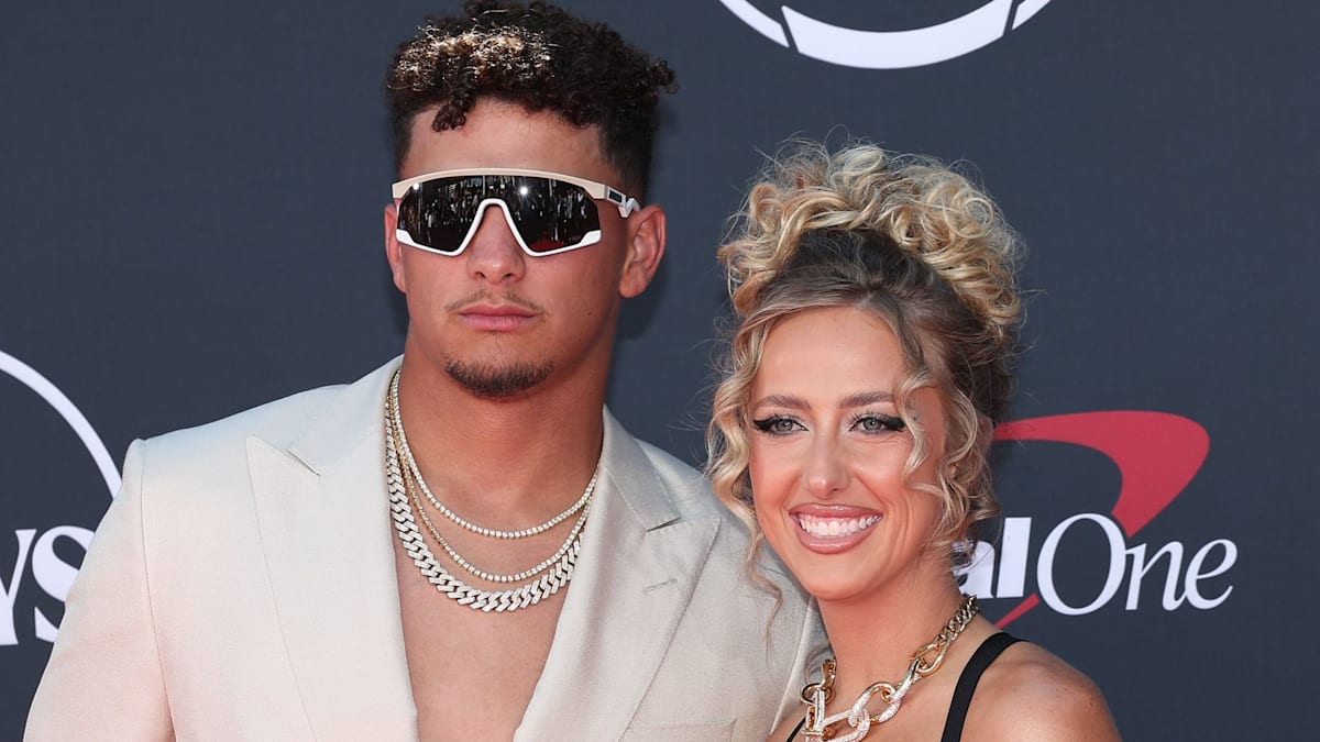 Patrick Mahomes’ wife Brittany risks wardrobe malfunction in daring dress at ESPYs