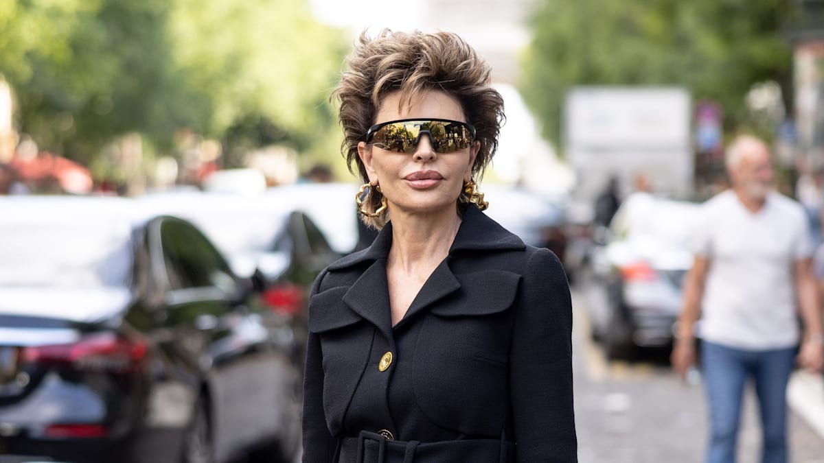 Lisa Rinna’s ravishing latex catsuit might be her most daring look to date – watch