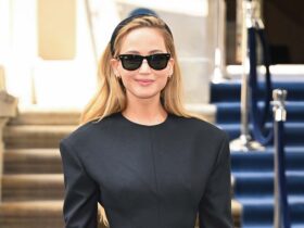 Jennifer Lawrence Wears a Little Black Dress With Mule Sandals – Footwear News