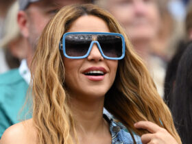 Shakira Pops in Denim-Print Shirt & Bralette at Wimbledon 2023 – Footwear News