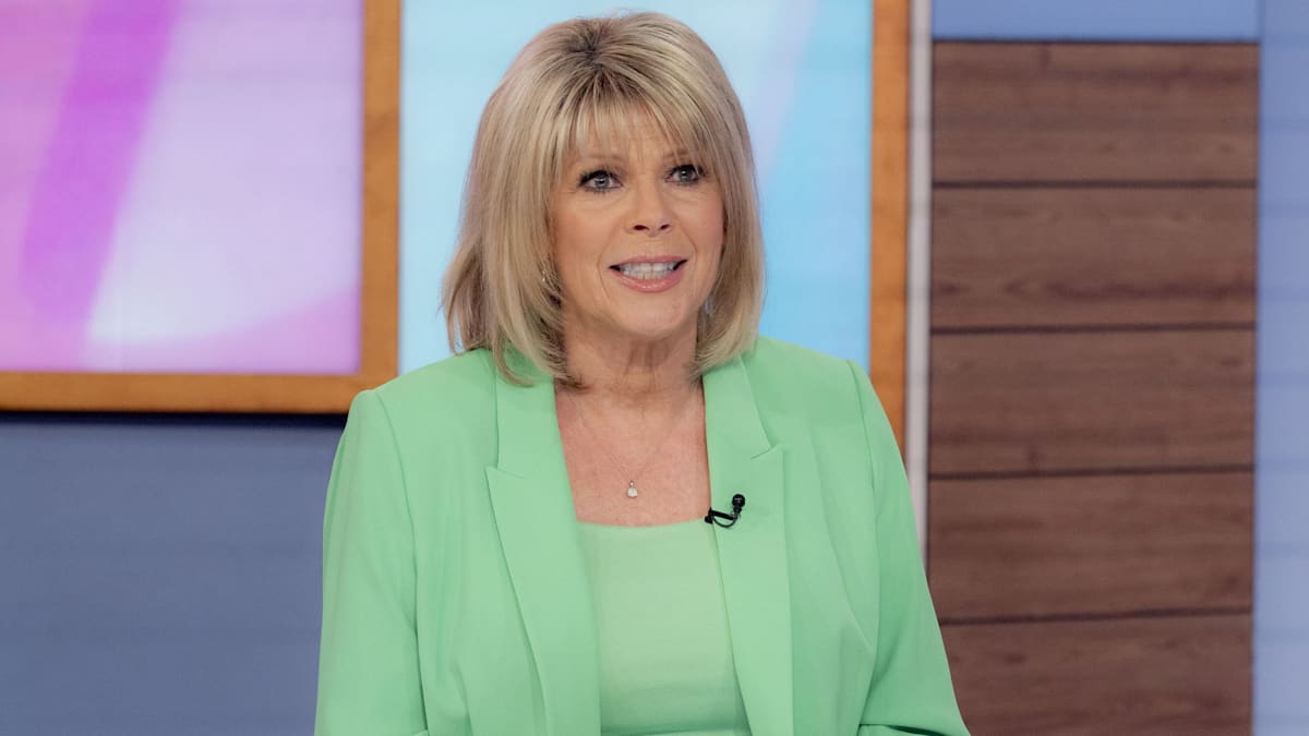 Loose Women’s Ruth Langsford is the ultimate summer vision in fitted suit – and that colour!