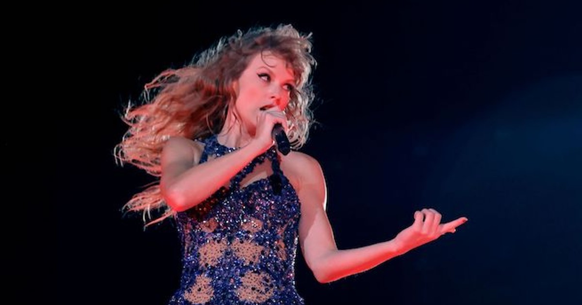 Taylor Swift Wore a Custom Blue Zuhair Murad Bodysuit on Her Eras Tour