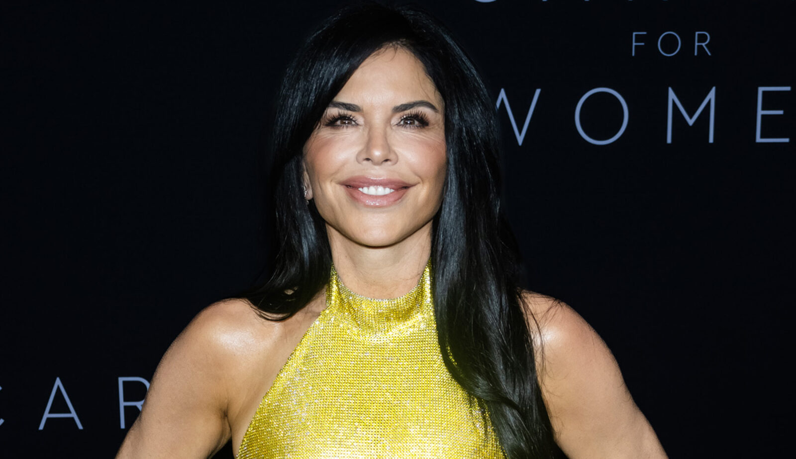 Jeff Bezos’ Fiancée Lauren Sanchez Goes Gold for Kering Foundation – Footwear News