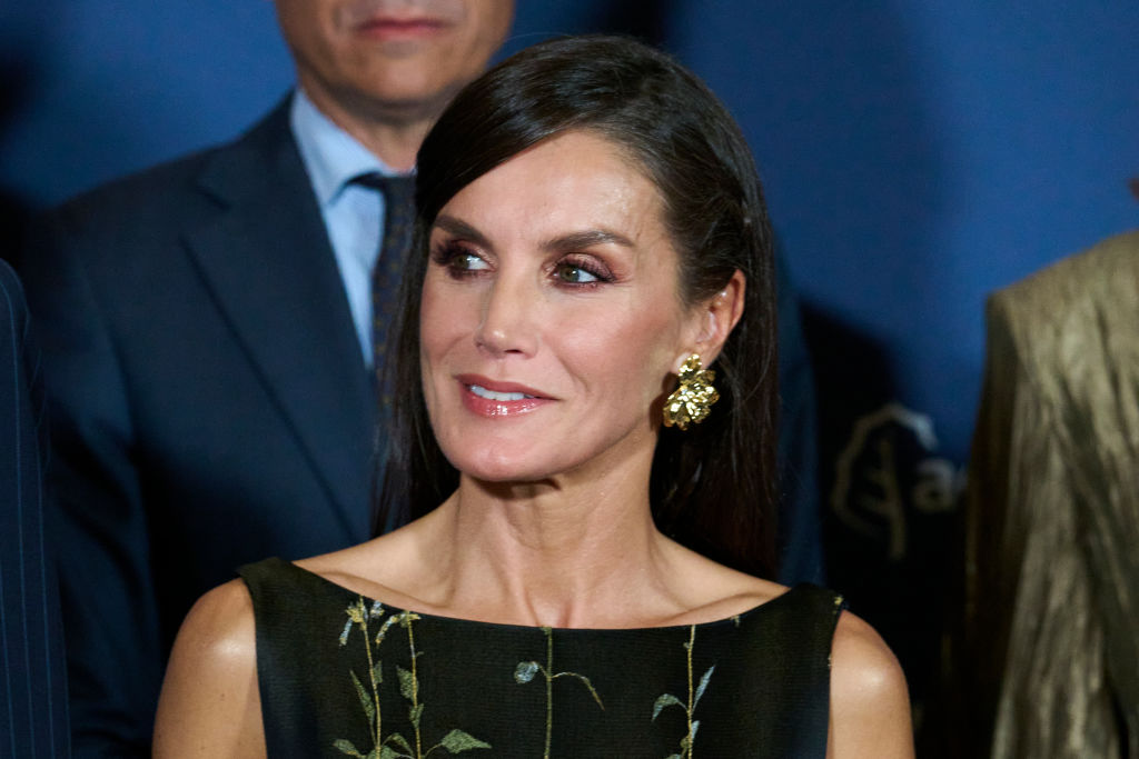 Queen Letizia of Spain Shines in Metal Heels at La Vanguardia Awards – Footwear News