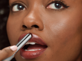 Is Clinique Black Honey Lipstick Worth the Hype?