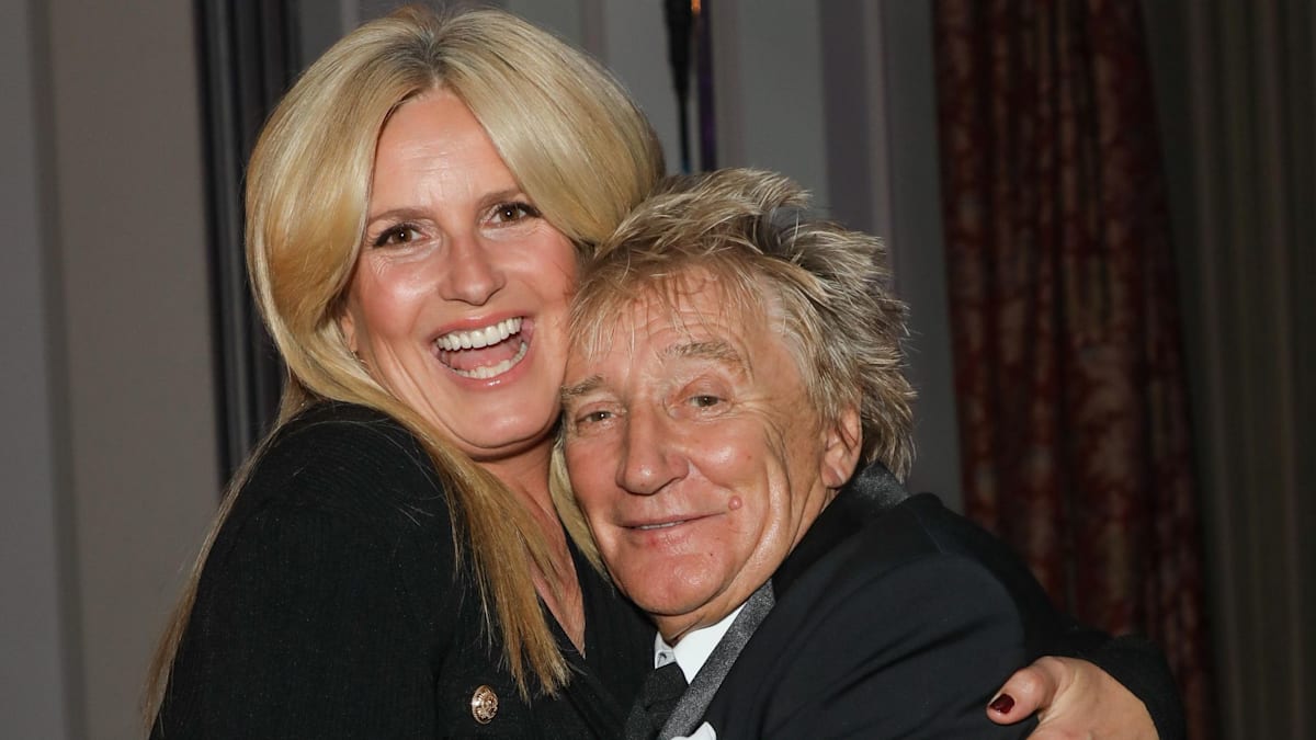 Penny Lancaster puts on a daring display as she supports husband Rod Stewart in heart-warming fashion