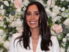 Christine Lampard wows in fitted velvet suit for festive child-free night