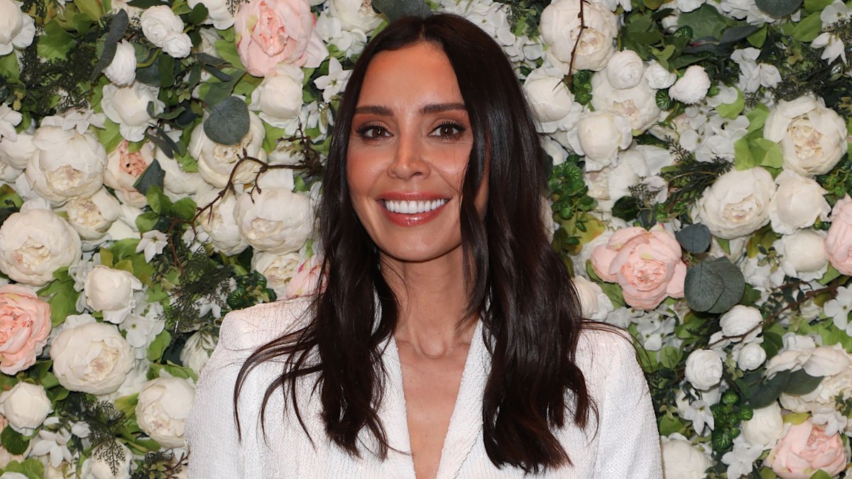 Christine Lampard wows in fitted velvet suit for festive child-free night