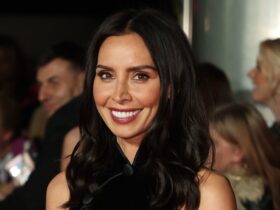 Christine Lampard looks gorgeous in figure-hugging Zara skirt