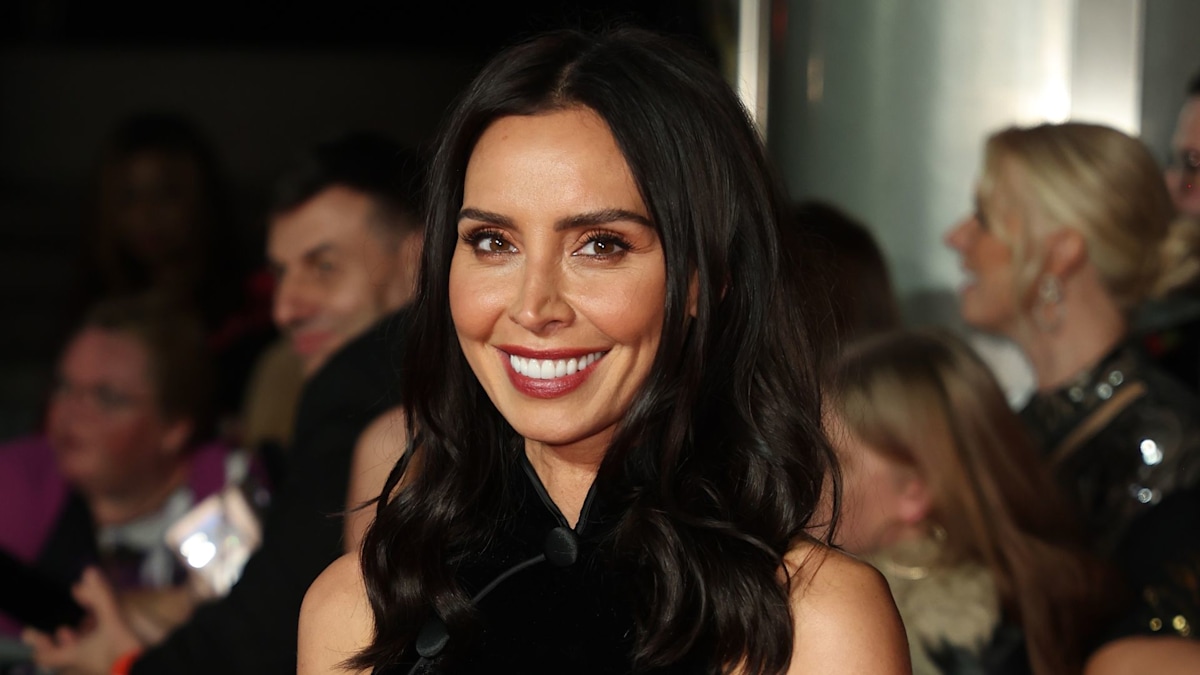 Christine Lampard looks gorgeous in figure-hugging Zara skirt