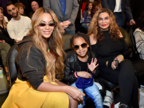 Beyoncé’s Mother Tina Knowles Defends Singer from ‘Stupid’ Criticism About Her Appearance